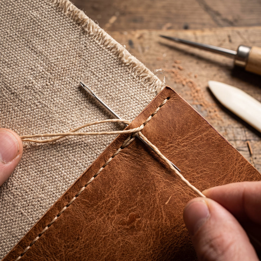 Warp and Weft: How Weave Principles Govern the Strength of Your Leather Goods