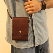 Nora Veldt – Kompakte Umhängetasche