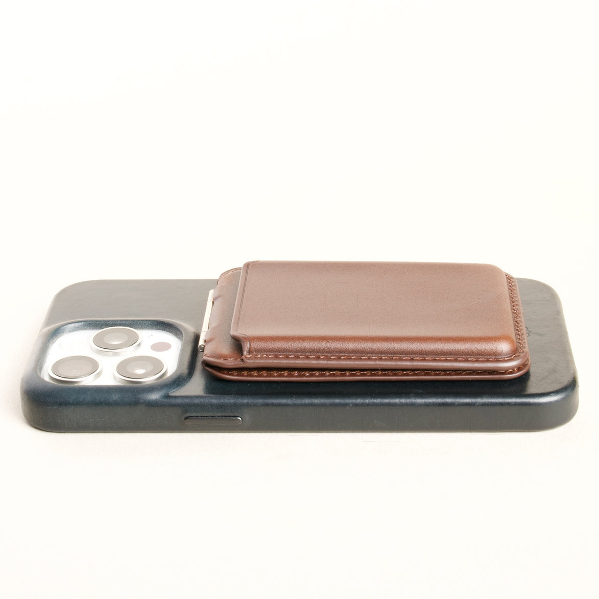 Leather MagSafe Wallet with Stand | Mag Lift