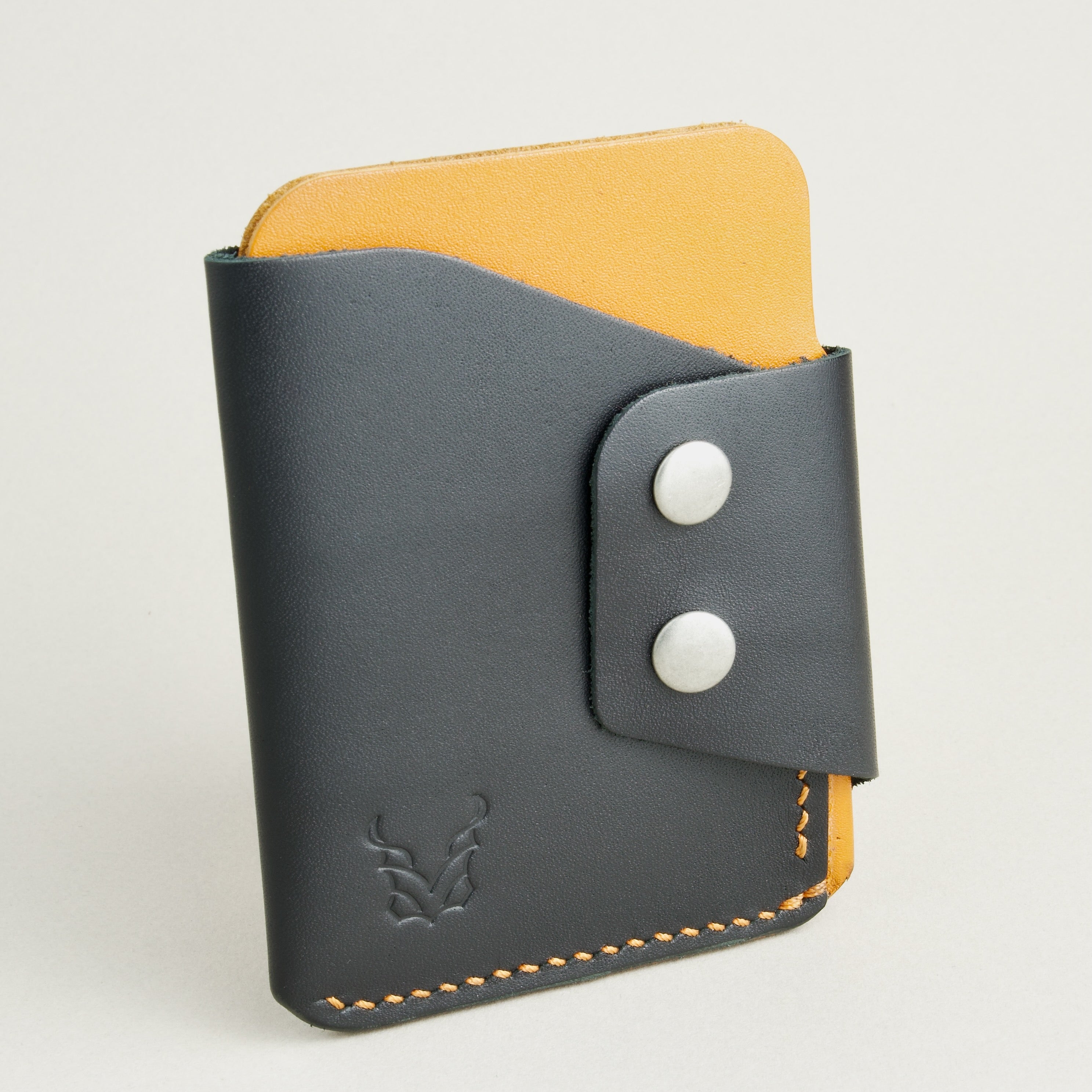 Ultra Compact Card Sleeve | Niva Glide