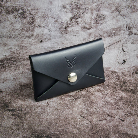 Niva Seal - Ultra Compact Card Sleeve