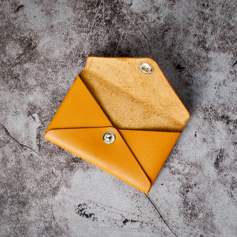 Niva Seal - Ultra Compact Card Sleeve