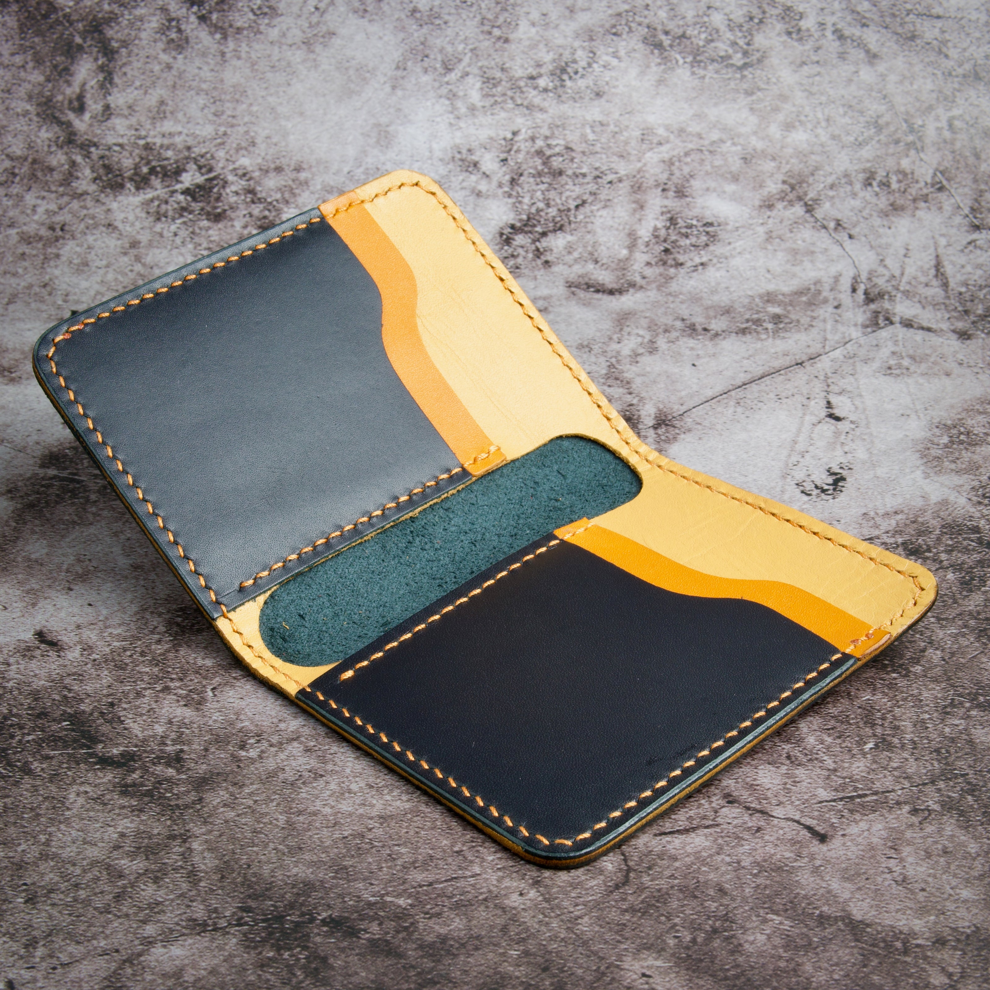 Slim Vertical Bi-Fold Wallet | Ravi Fold