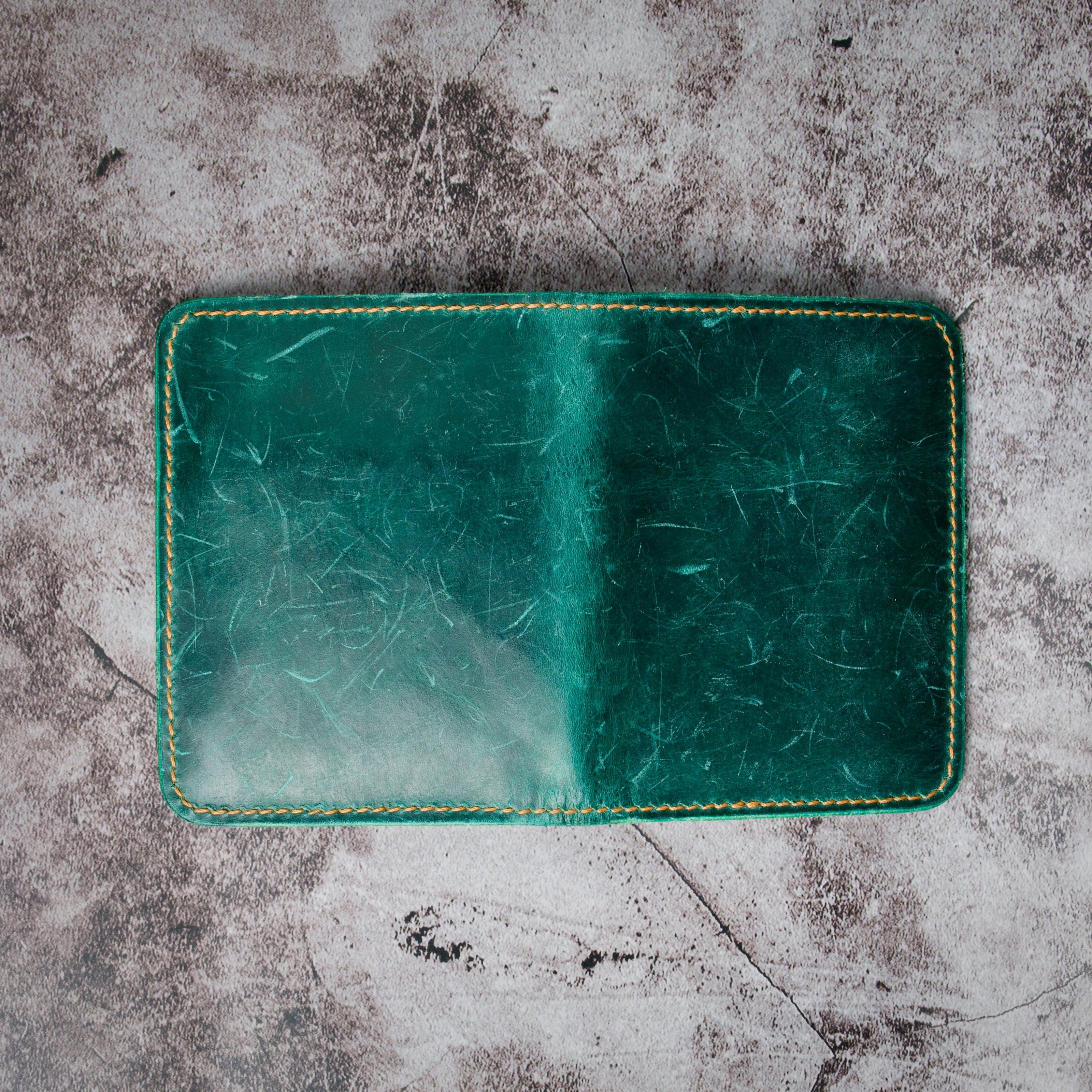 Slim Vertical Bi-Fold Wallet | Ravi Fold