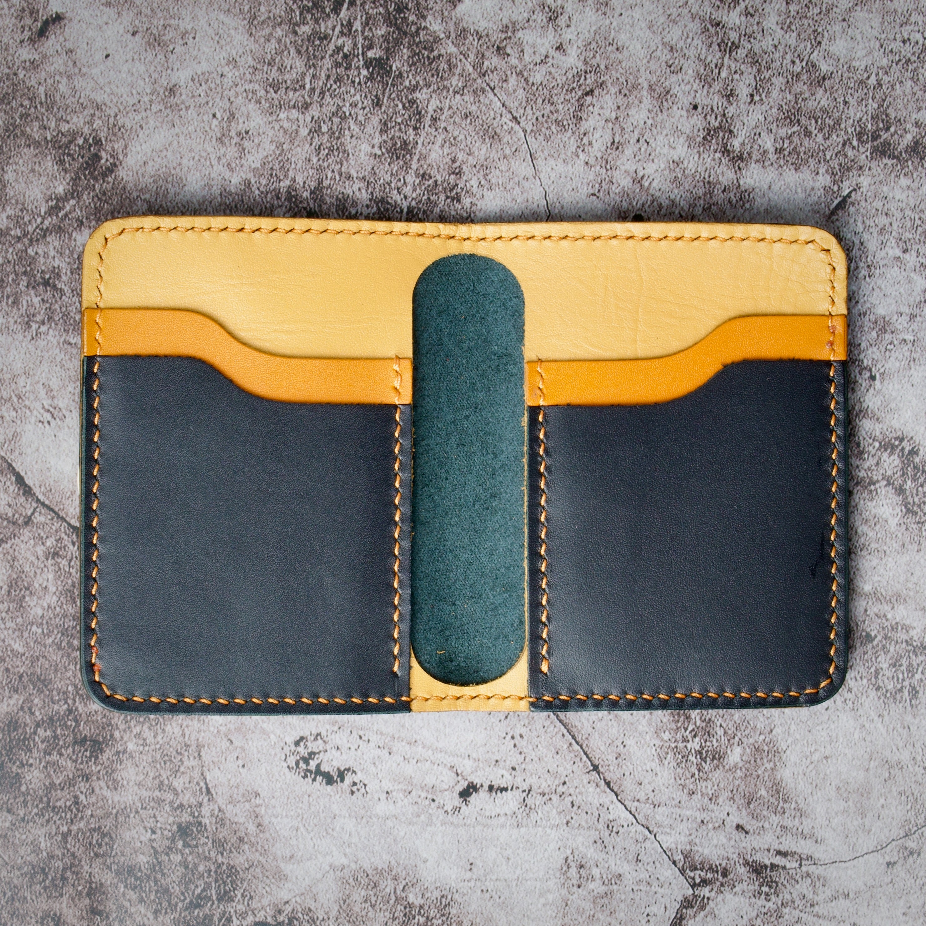 Slim Vertical Bi-Fold Wallet | Ravi Fold