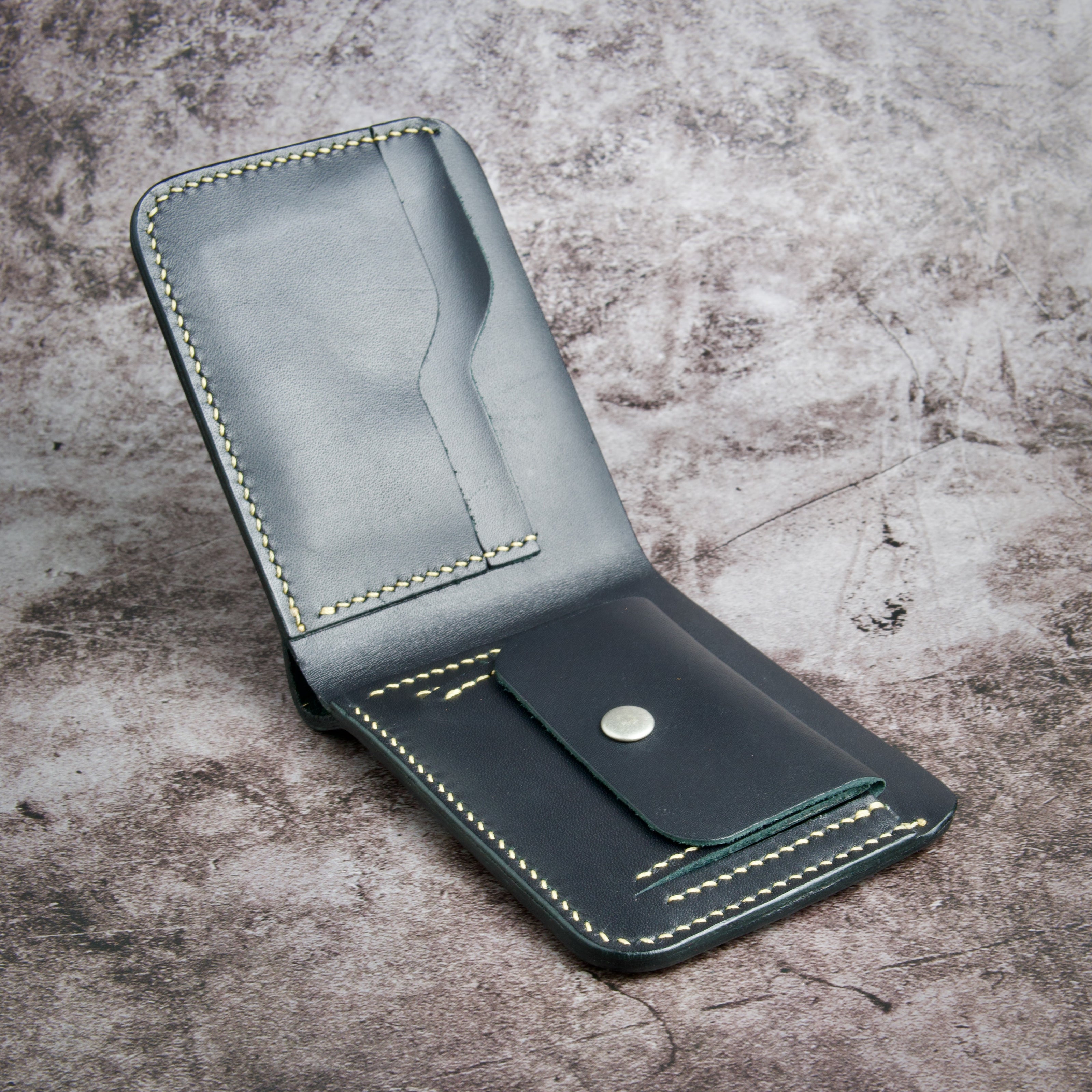 Indus Sultan | Klassische Faltbare Geldbörse aus Vollnarbenleder mit Krokoprägung