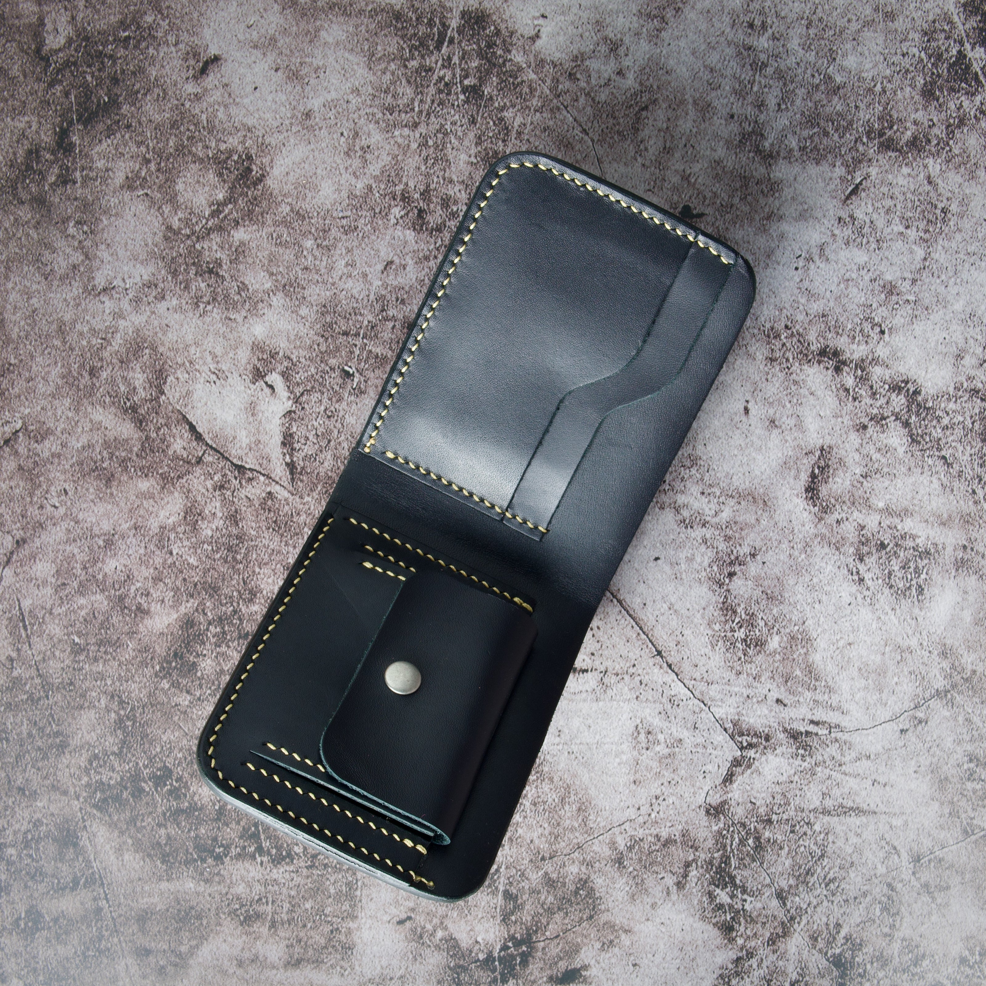 Indus Sultan | Klassische Faltbare Geldbörse aus Vollnarbenleder mit Krokoprägung